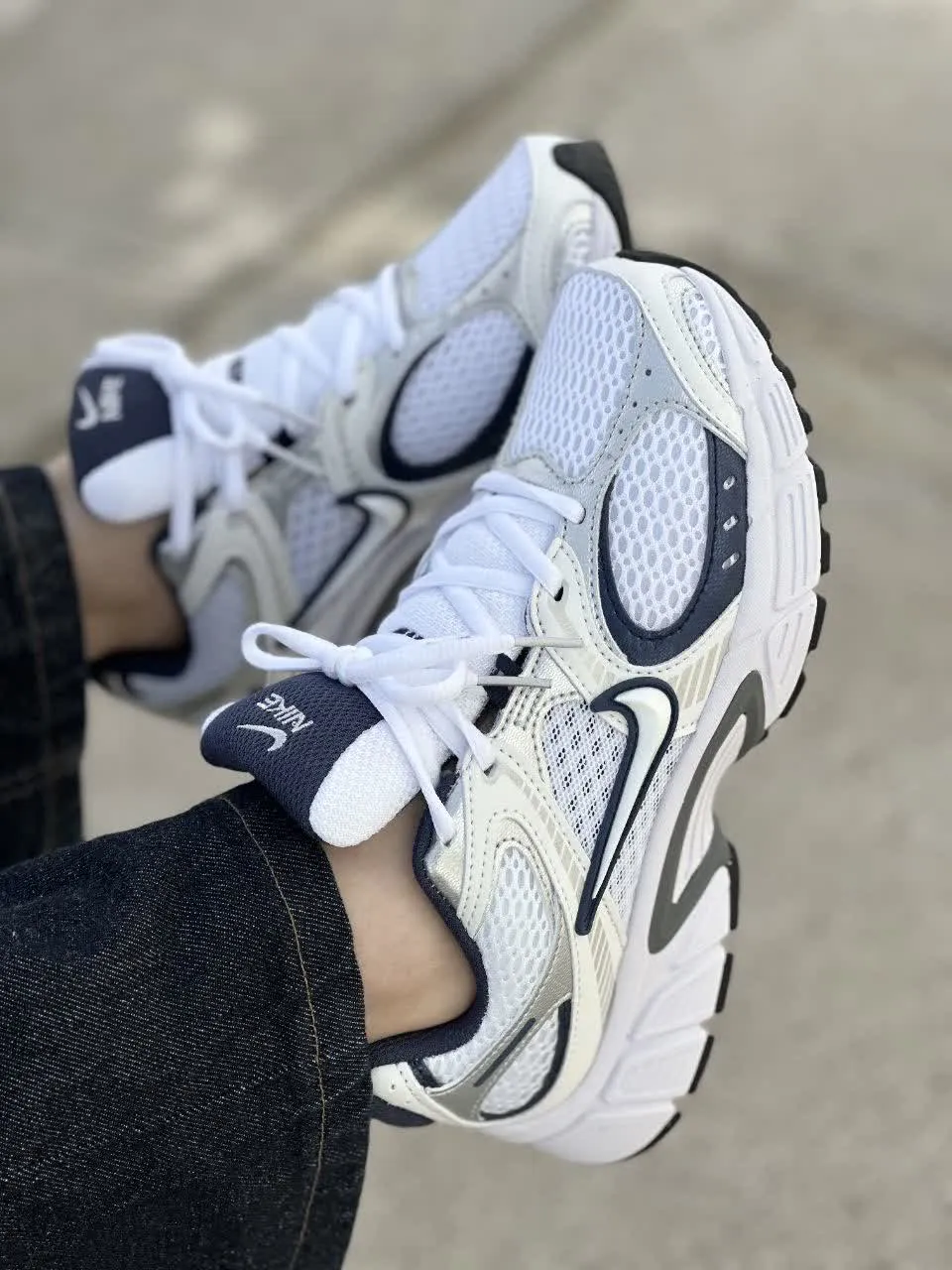 Nike v5 نایک